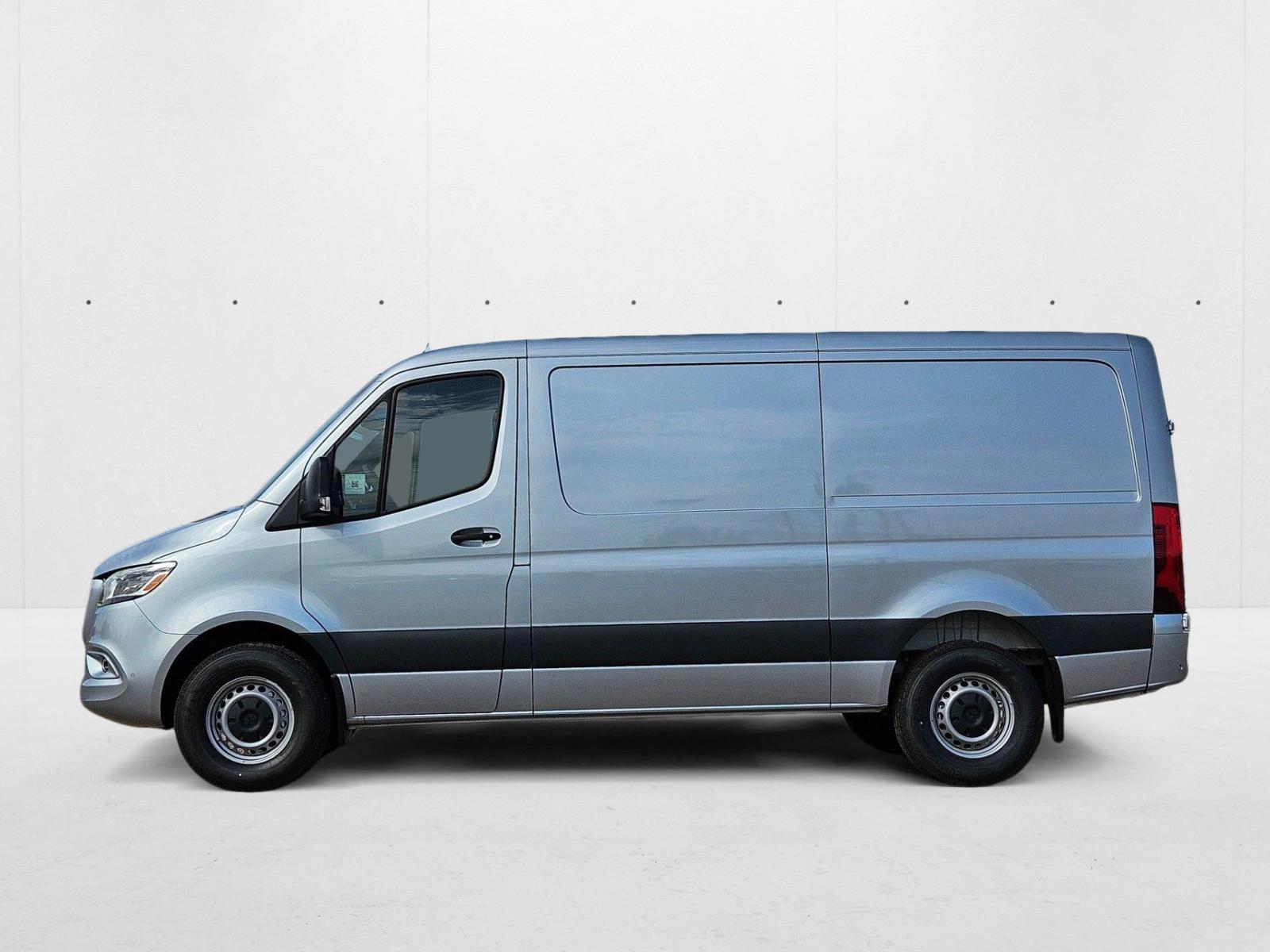 Thumbnail: 2025 Mercedes-Benz Sprinter - 2