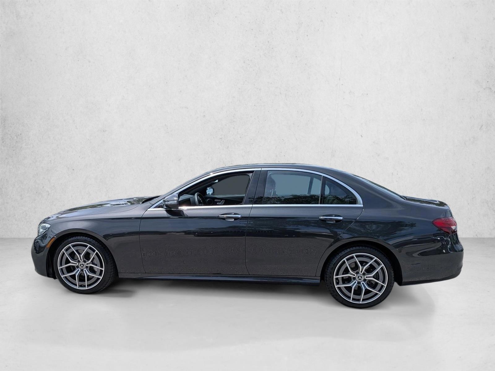 Thumbnail: 2022 Mercedes-Benz E-Class - 2