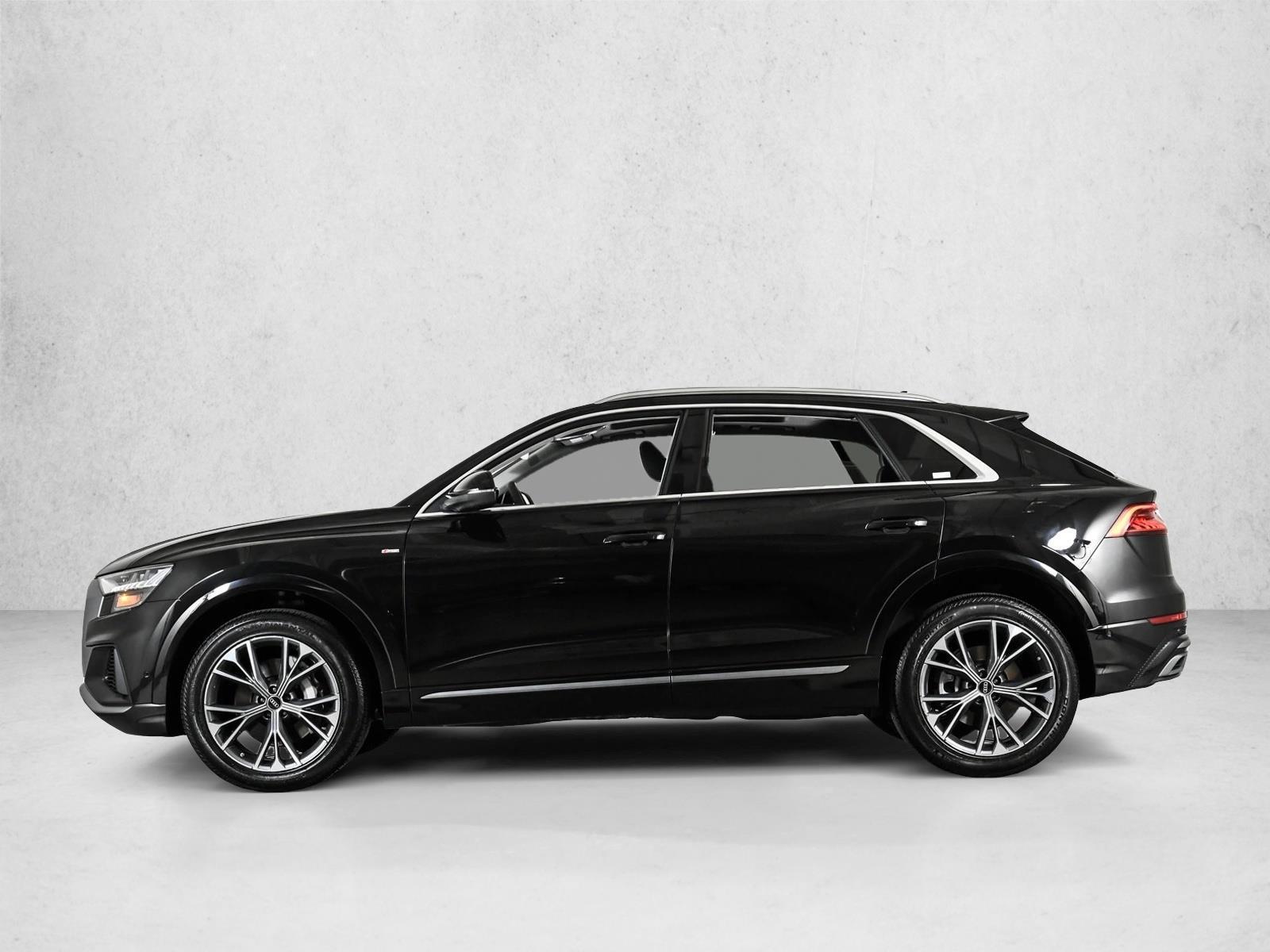 Thumbnail: 2023 Audi Q8 - 2