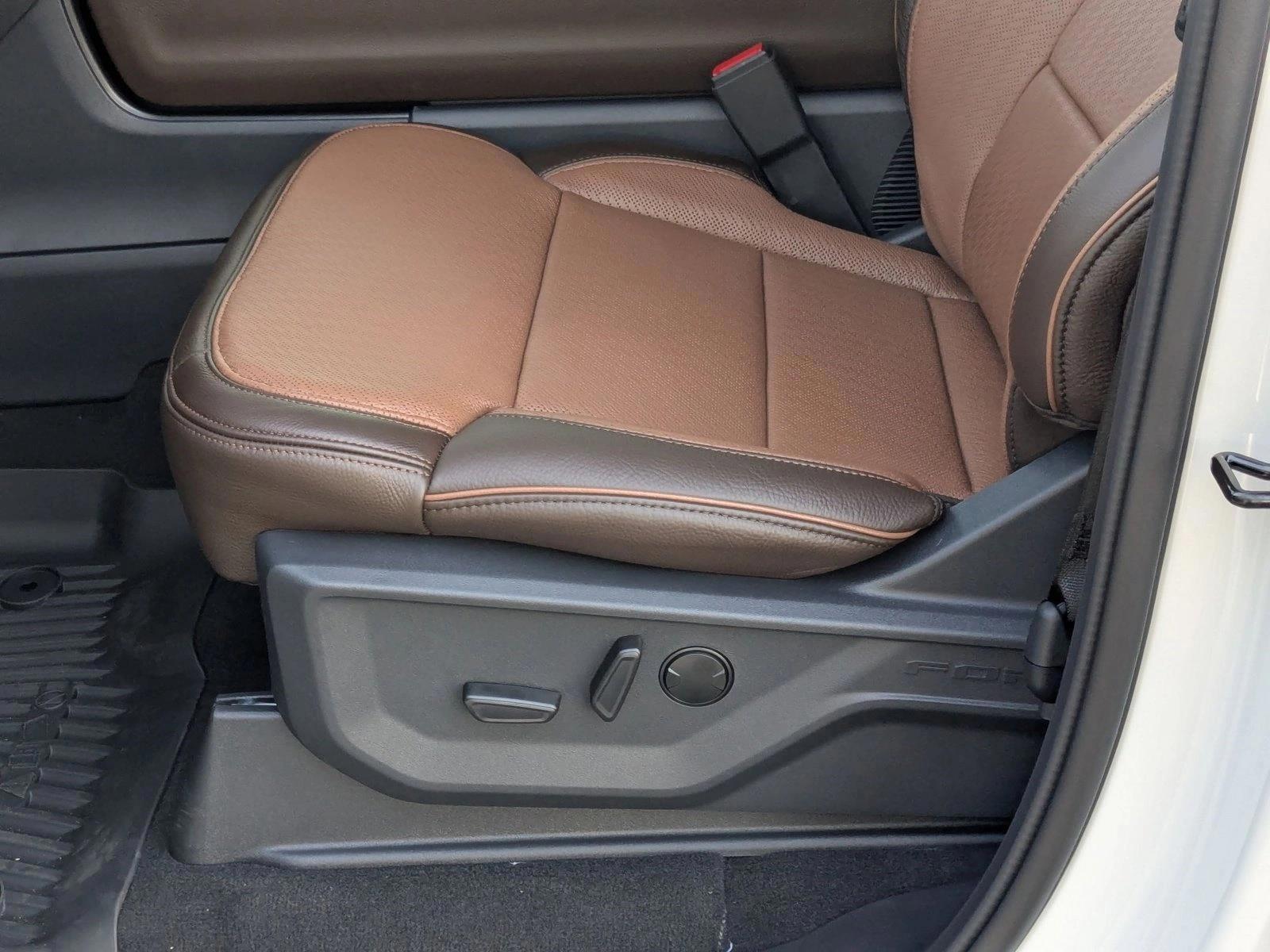 Thumbnail: 2026 Ford Expedition MAX - 4