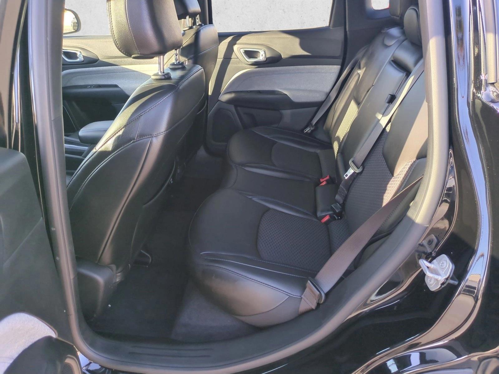 2023 Jeep Compass Latitude - Photo 18