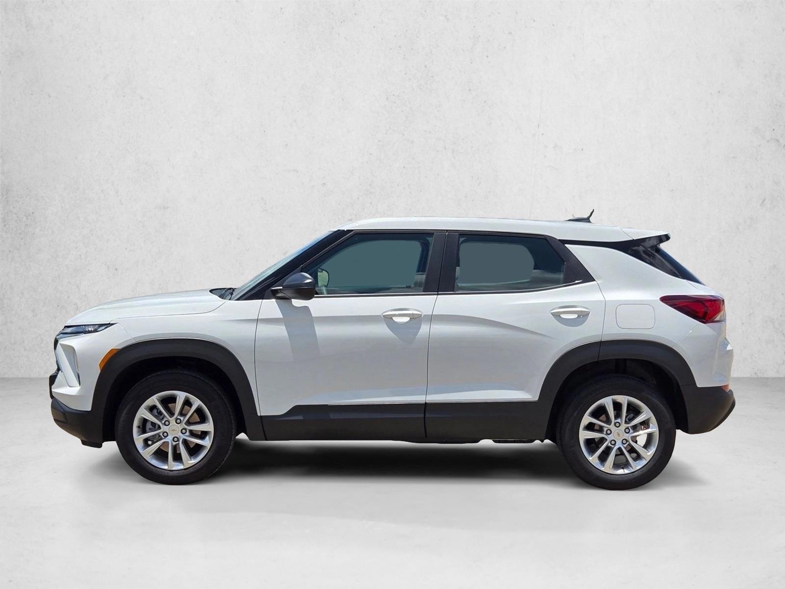 Thumbnail: 2026 Chevrolet TrailBlazer - 2