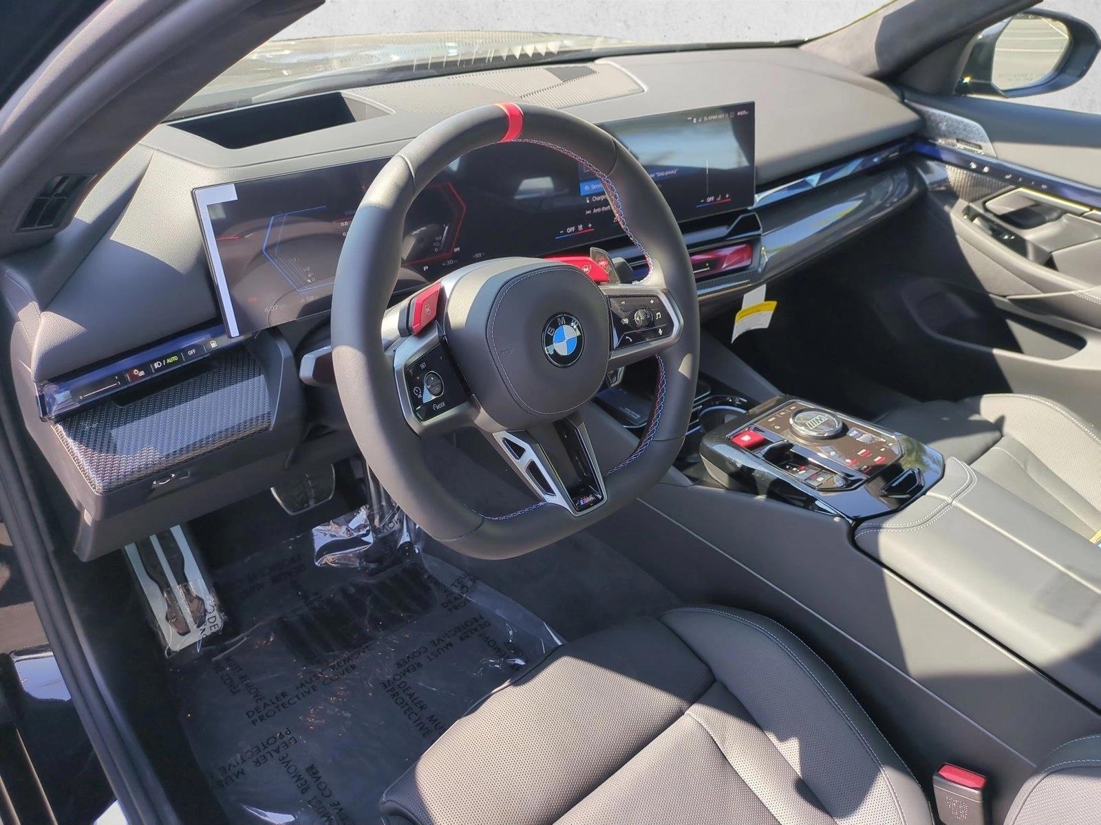 Thumbnail: 2026 BMW M5 - 3