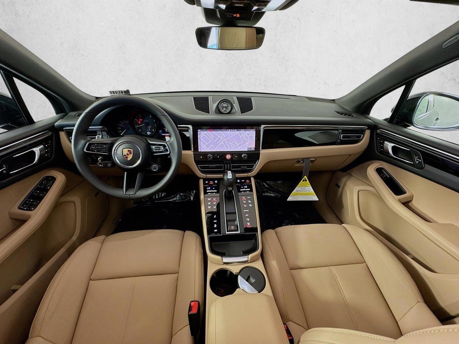 Thumbnail: 2025 Porsche Macan - 4