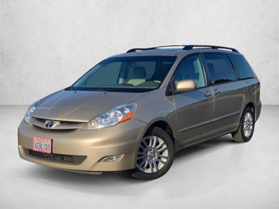 2008 Toyota Sienna XLE -
                  Irvine, CA