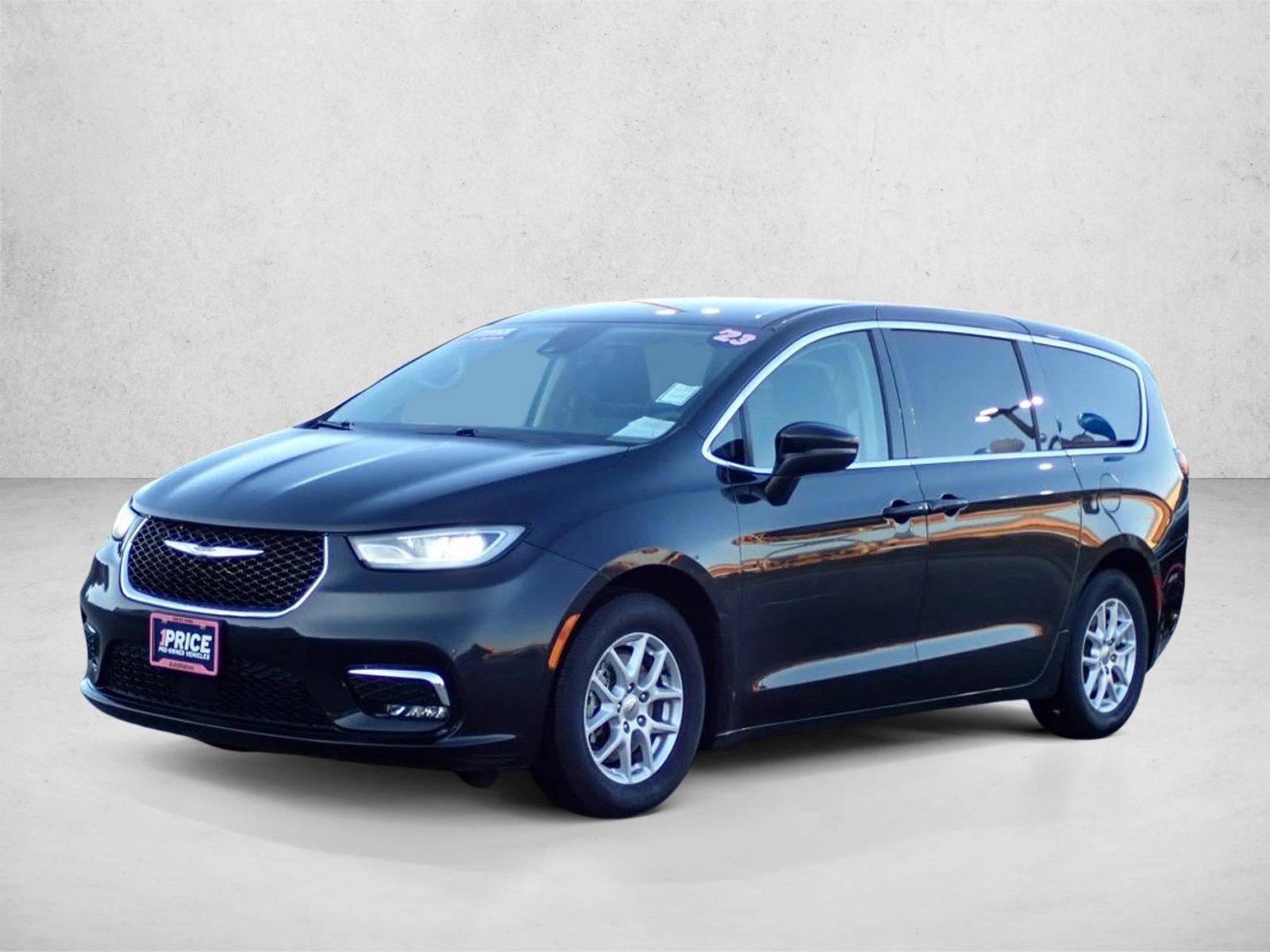 Thumbnail: 2023 Chrysler Pacifica - 1