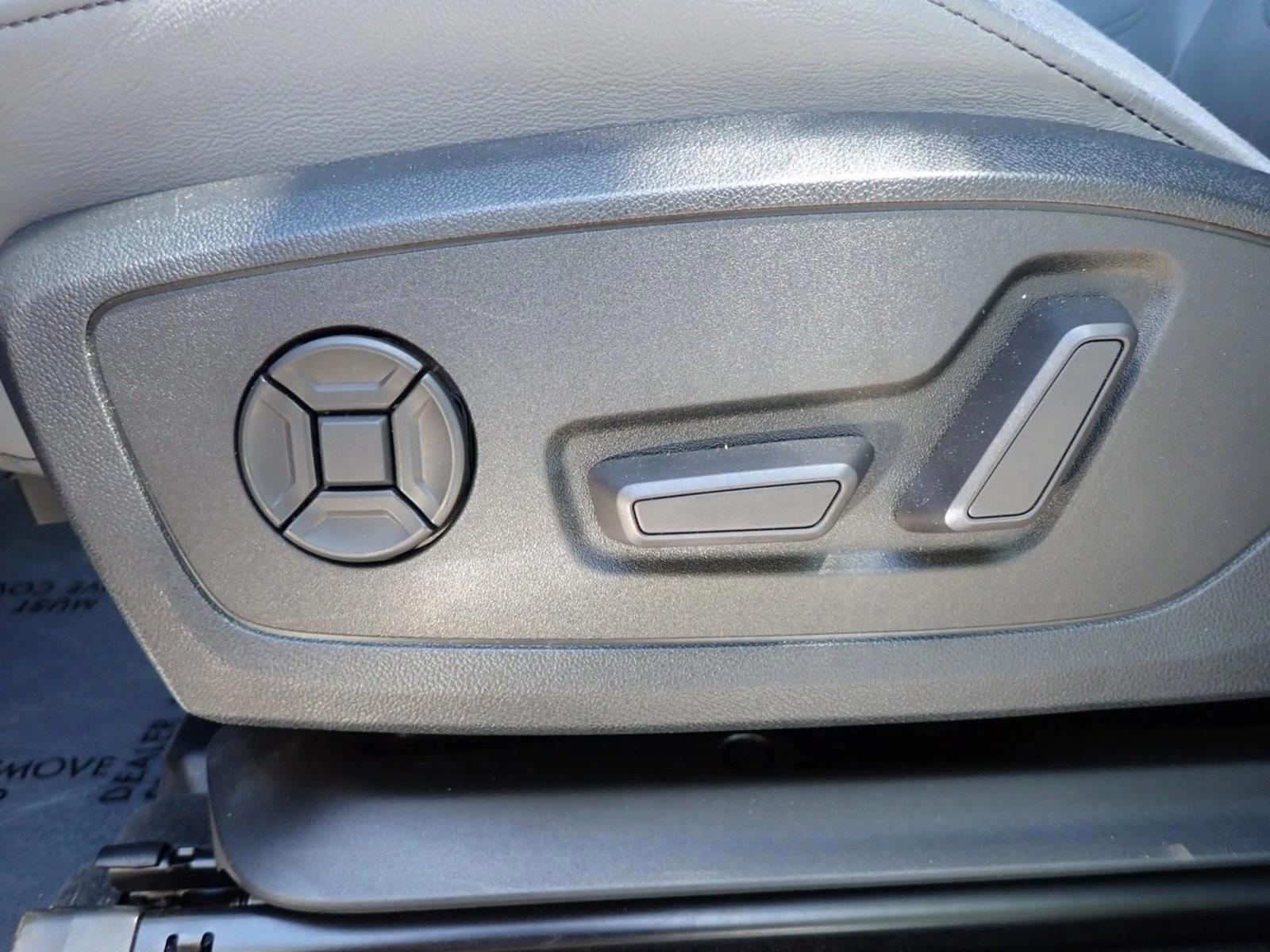 Thumbnail: 2020 Audi Q3 - 4
