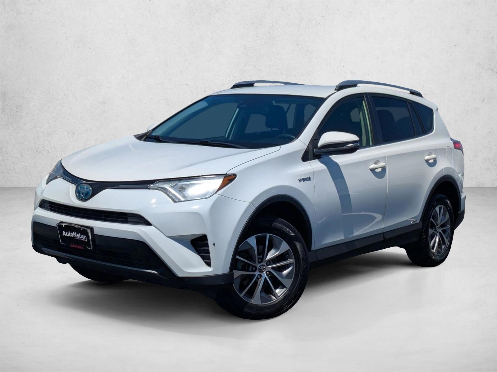 Thumbnail: 2018 Toyota RAV4 - 1
