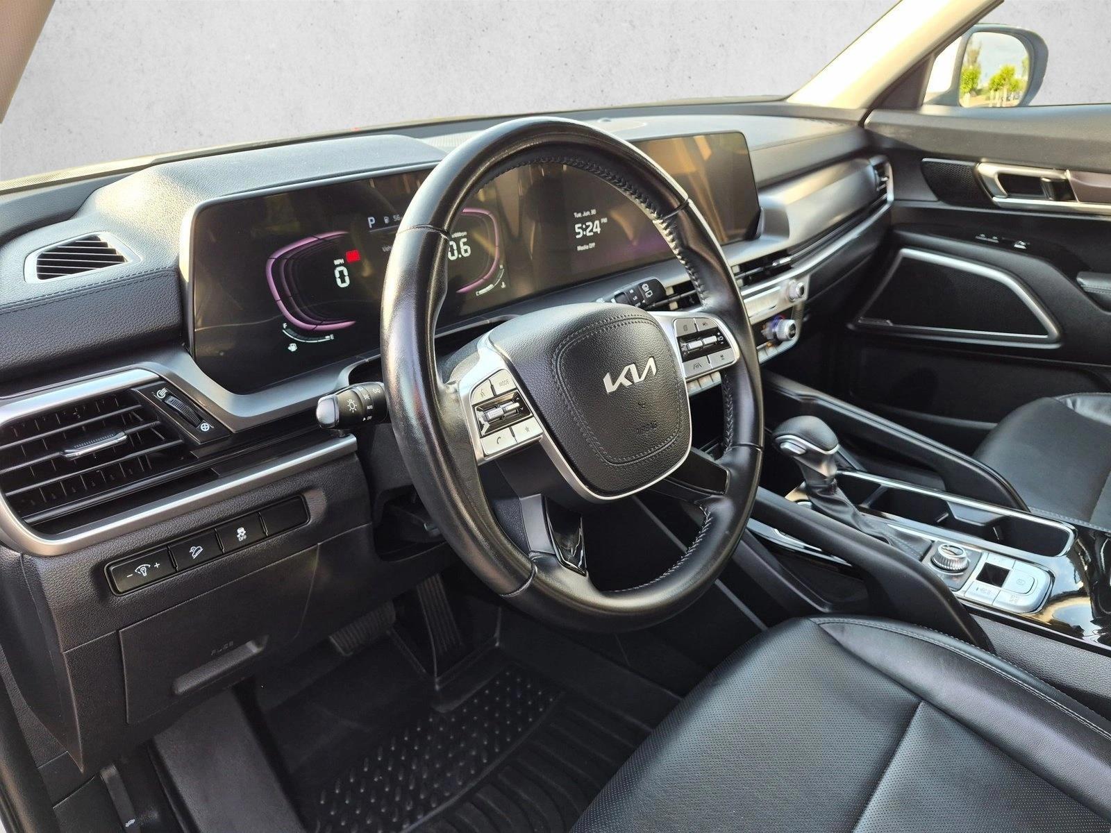 Thumbnail: 2023 Kia Telluride - 3