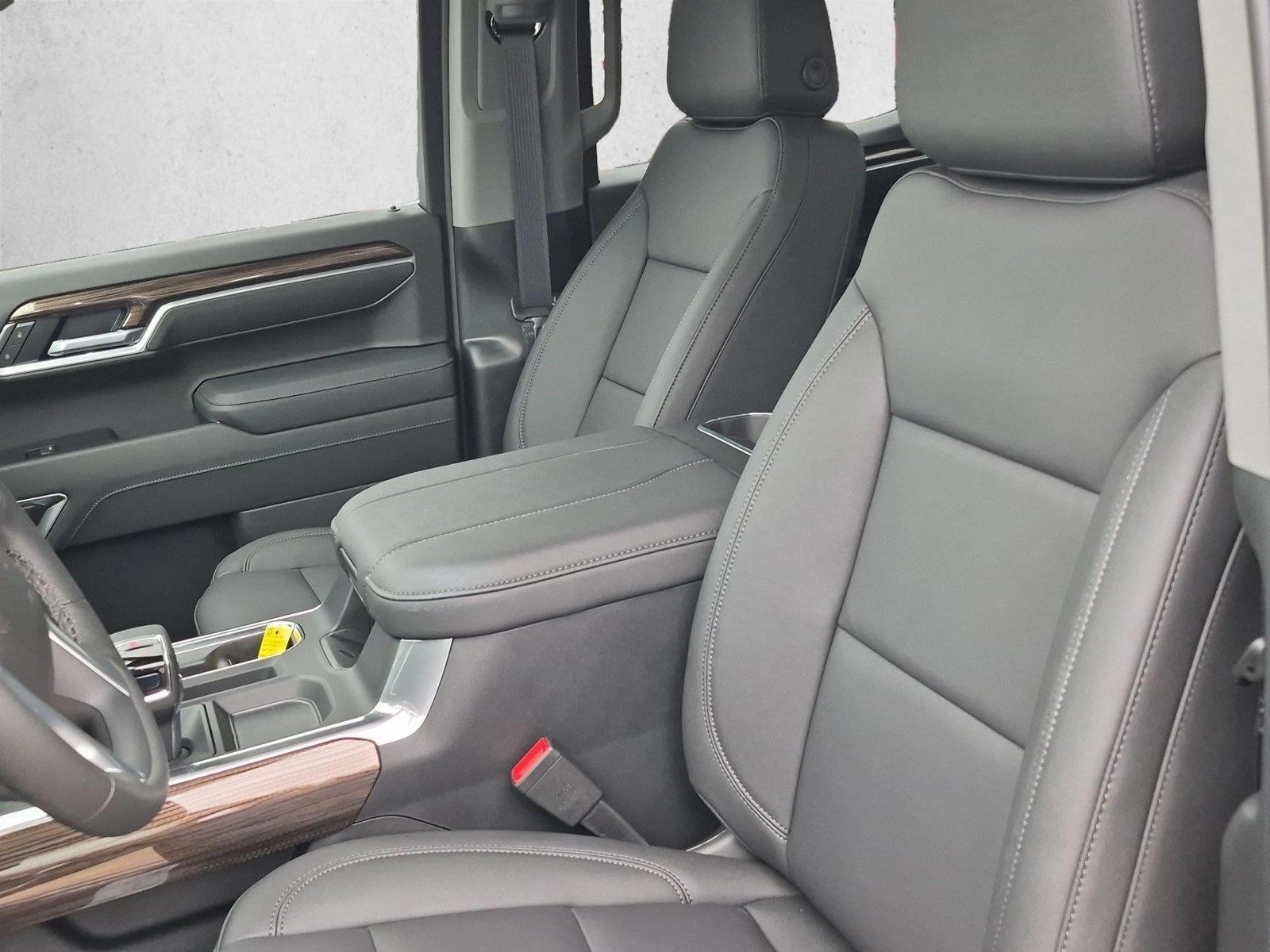 Thumbnail: 2026 Chevrolet Silverado 1500 - 6