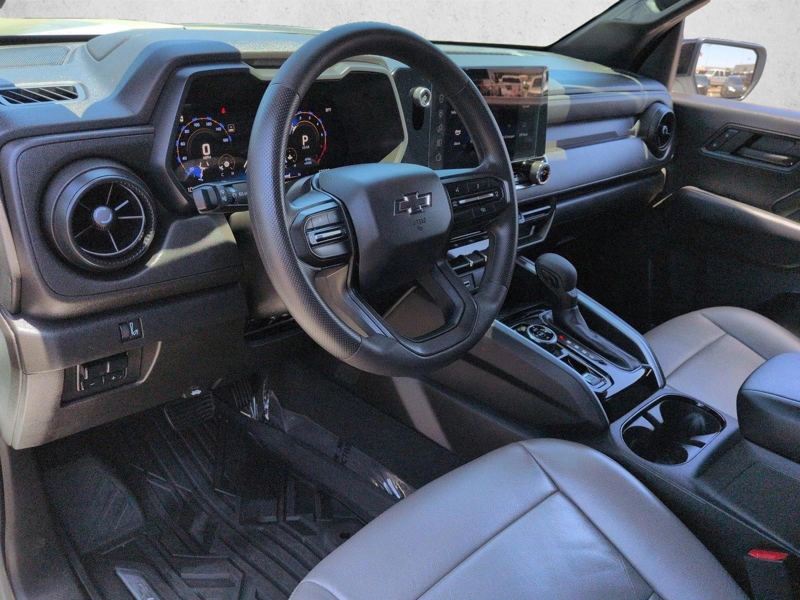 Thumbnail: 2024 Chevrolet Colorado - 4
