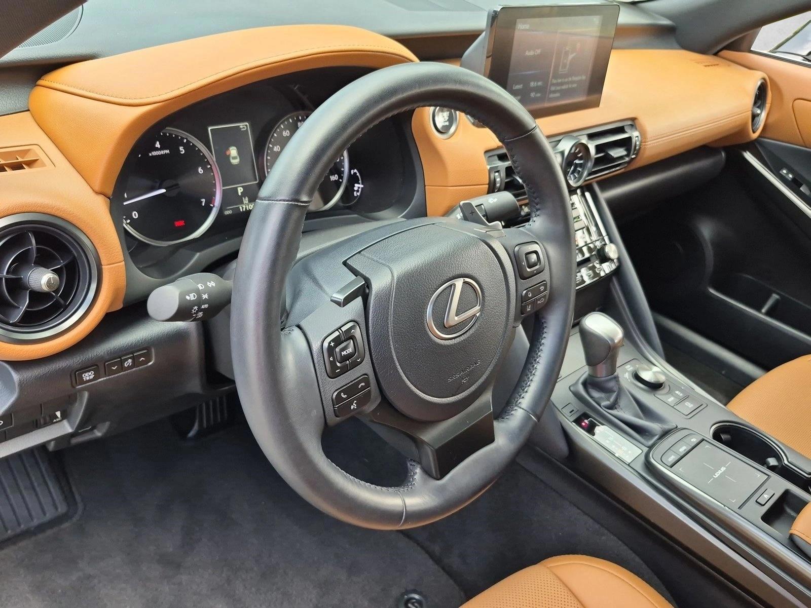 Thumbnail: 2024 Lexus IS - 3