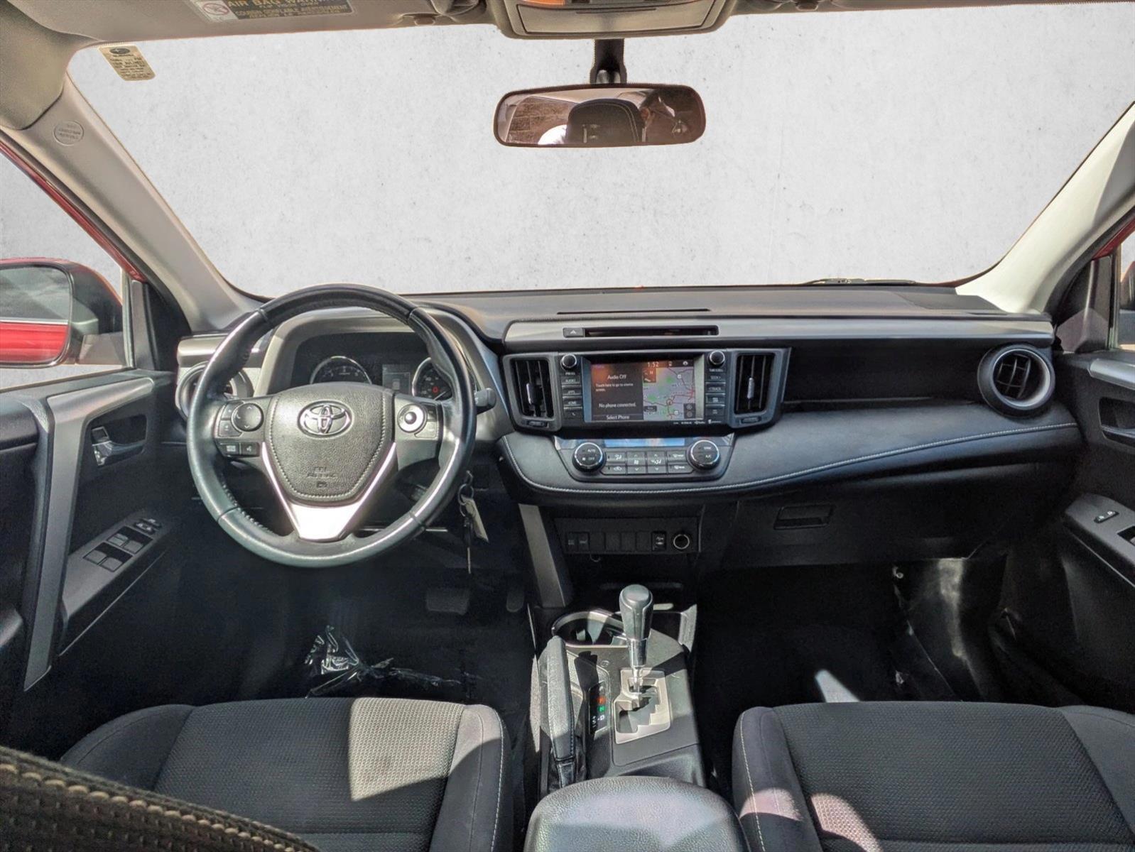 Thumbnail: 2016 Toyota RAV4 - 3