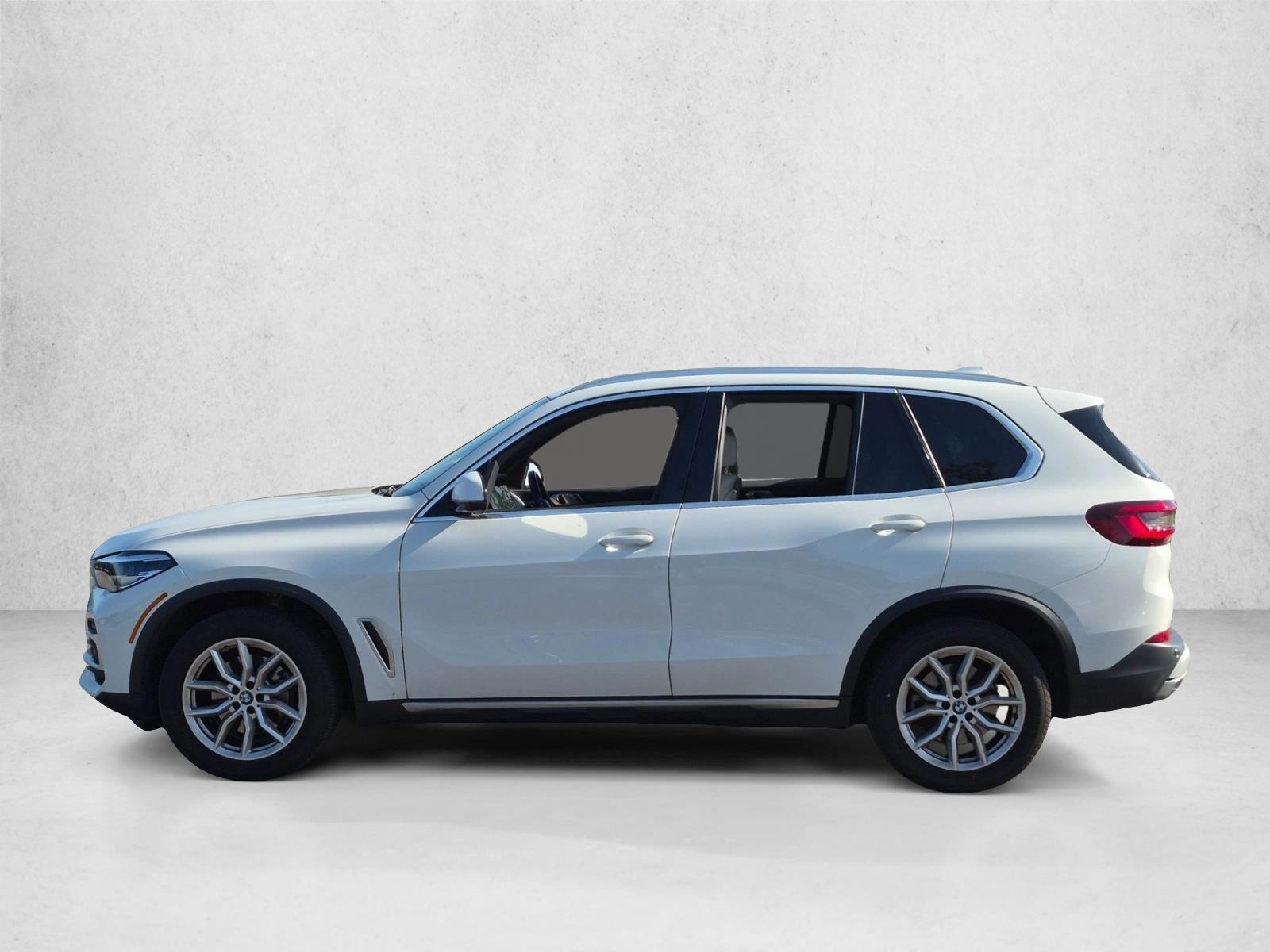 Thumbnail: 2022 BMW X5 - 2
