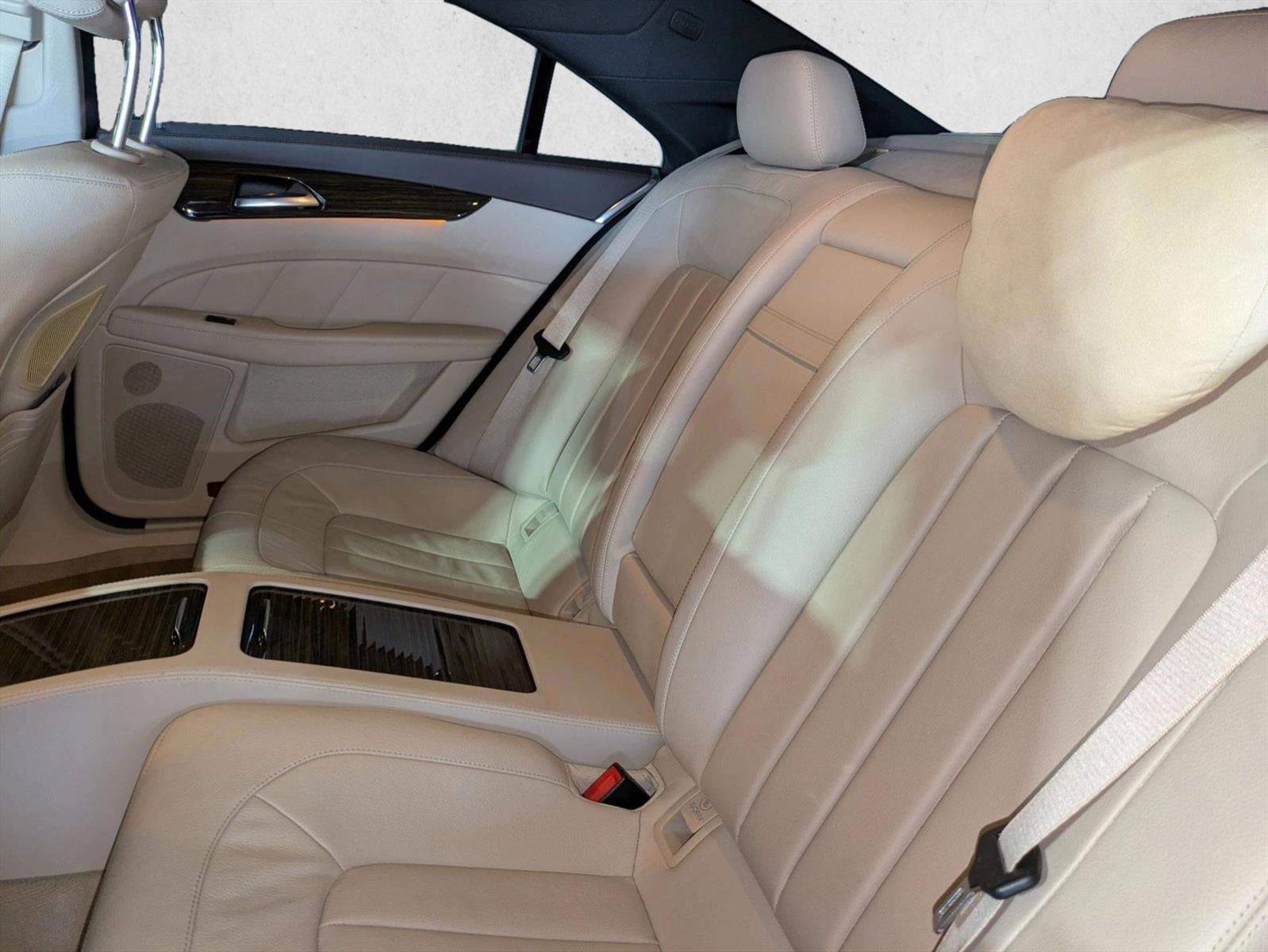 Thumbnail: 2015 Mercedes-Benz CLS - 4