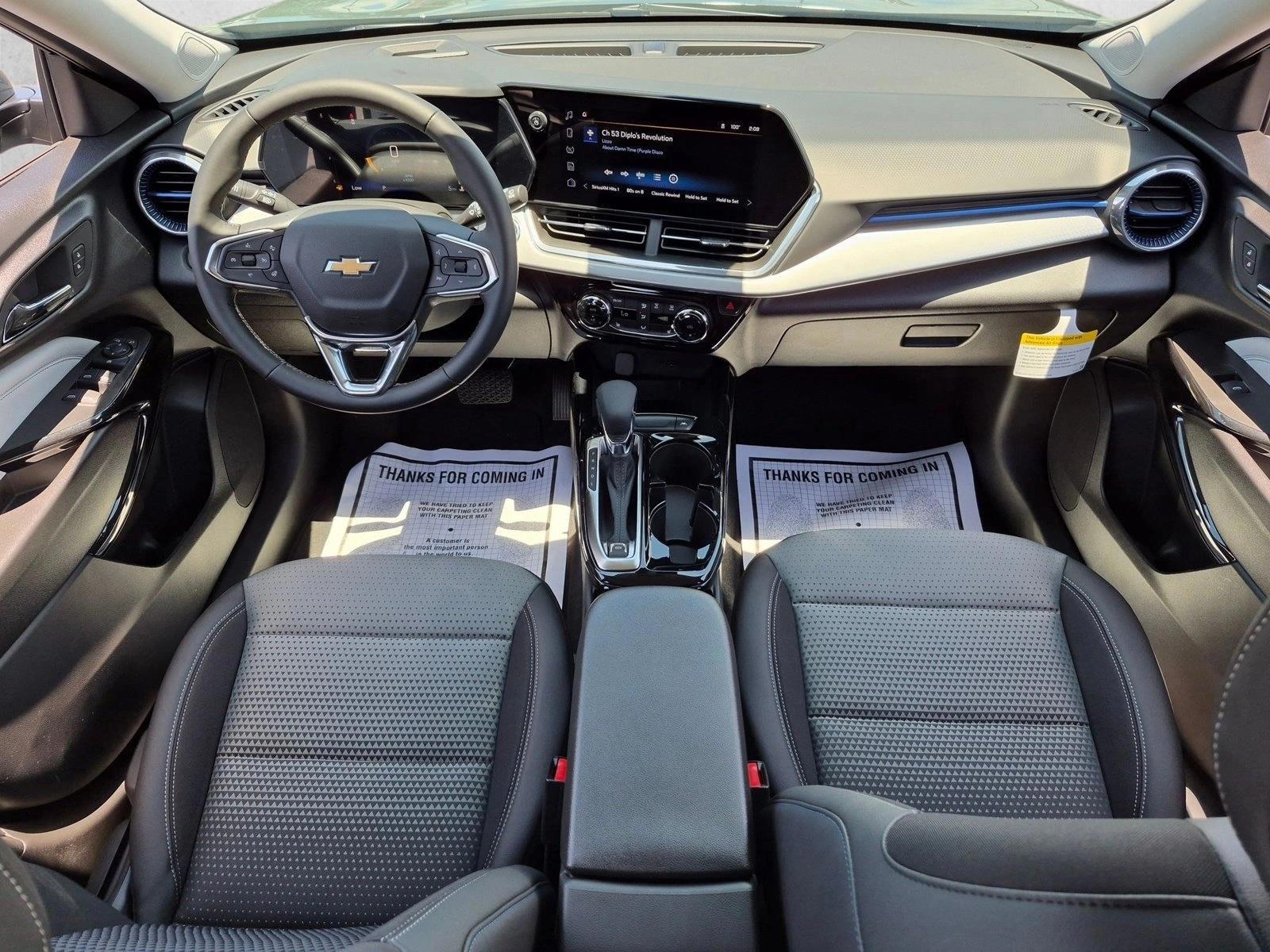 Thumbnail: 2026 Chevrolet Trax - 3