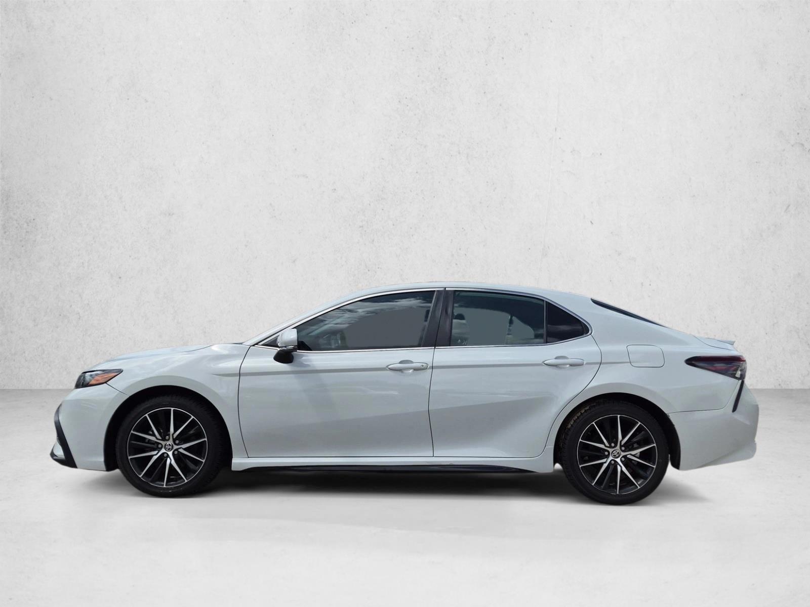 Thumbnail: 2022 Toyota Camry - 3