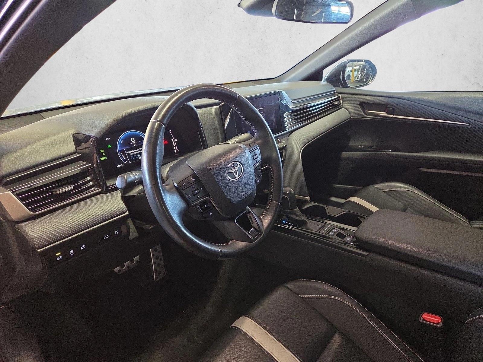 Thumbnail: 2025 Toyota Camry - 3