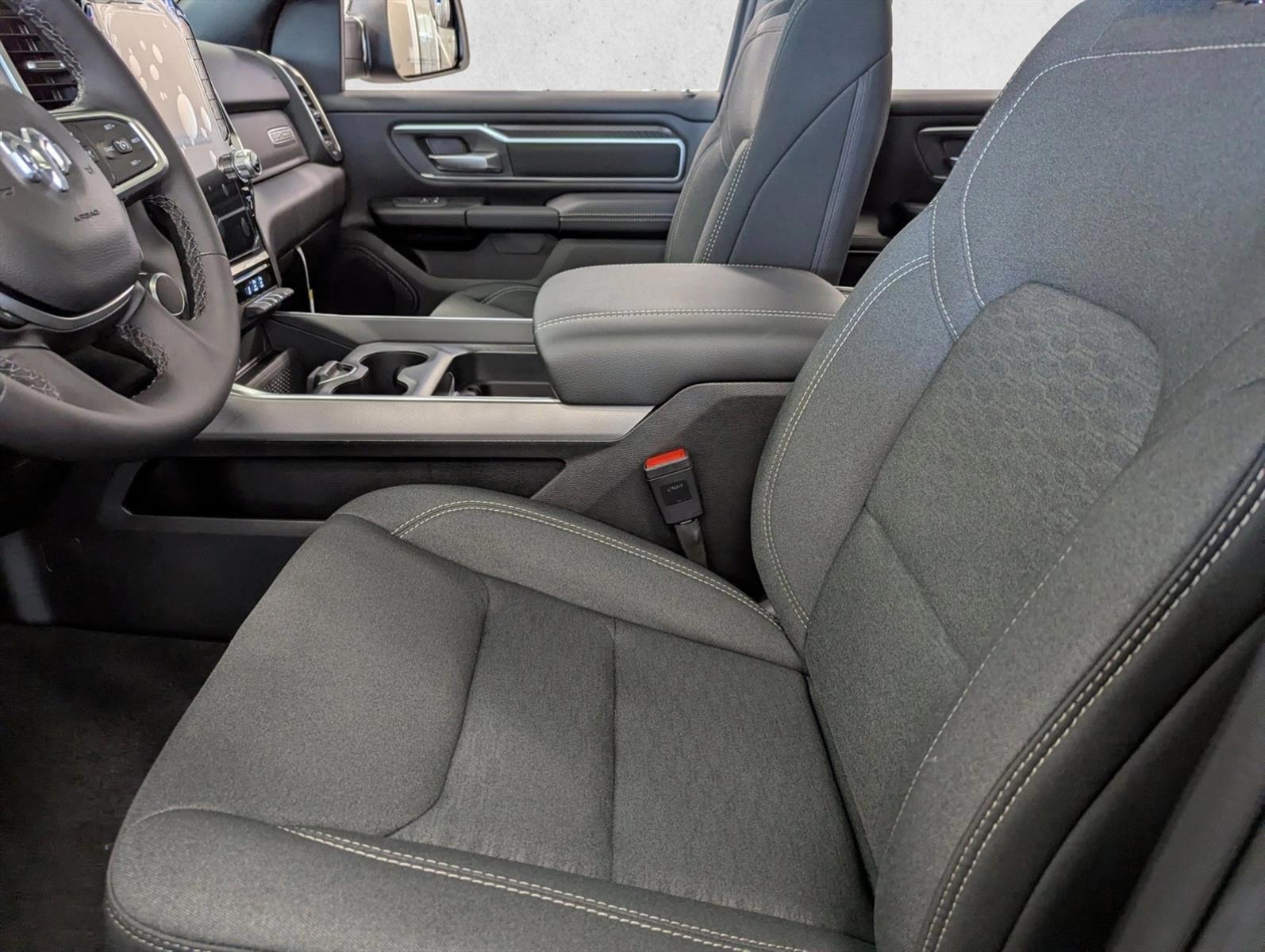 Thumbnail: 2026 RAM 1500 - 4