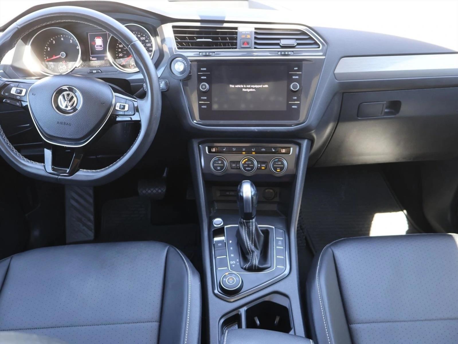 Thumbnail: 2021 Volkswagen Tiguan - 3