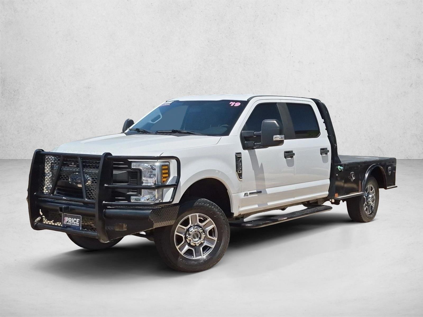 Thumbnail: 2019 Ford F-350 - 1