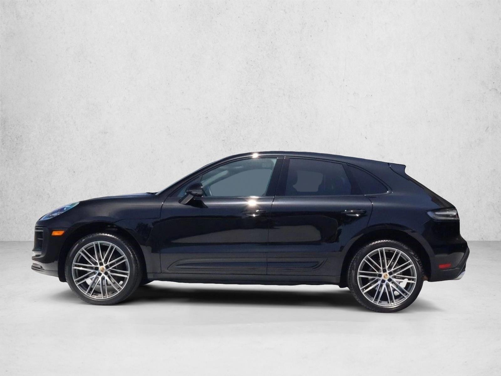 Thumbnail: 2025 Porsche Macan - 2
