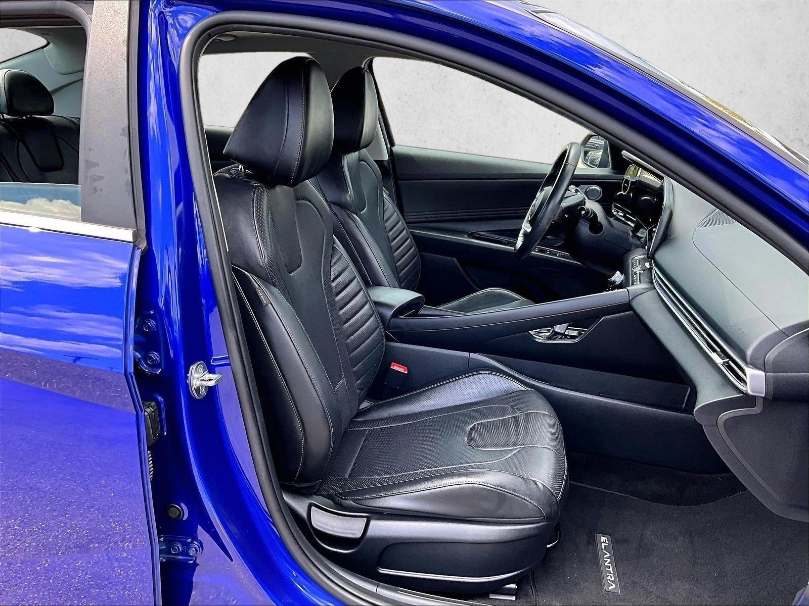2023 Hyundai Elantra Limited - Photo 9