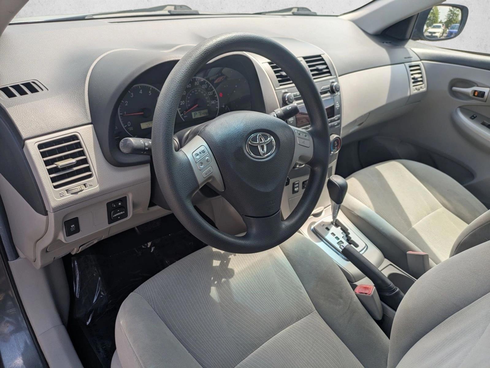 Thumbnail: 2011 Toyota Corolla - 3