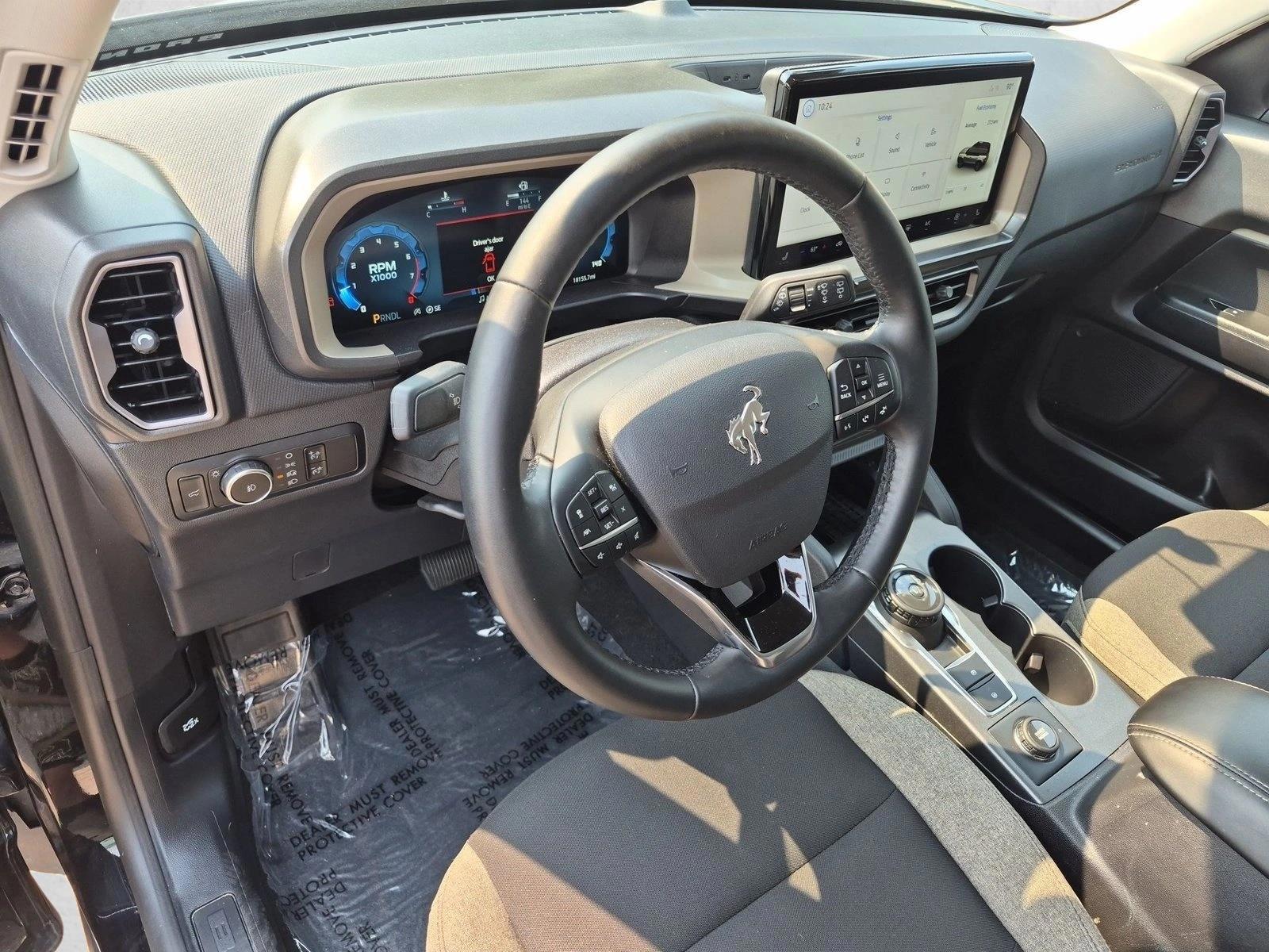 Thumbnail: 2025 Ford Bronco Sport - 3