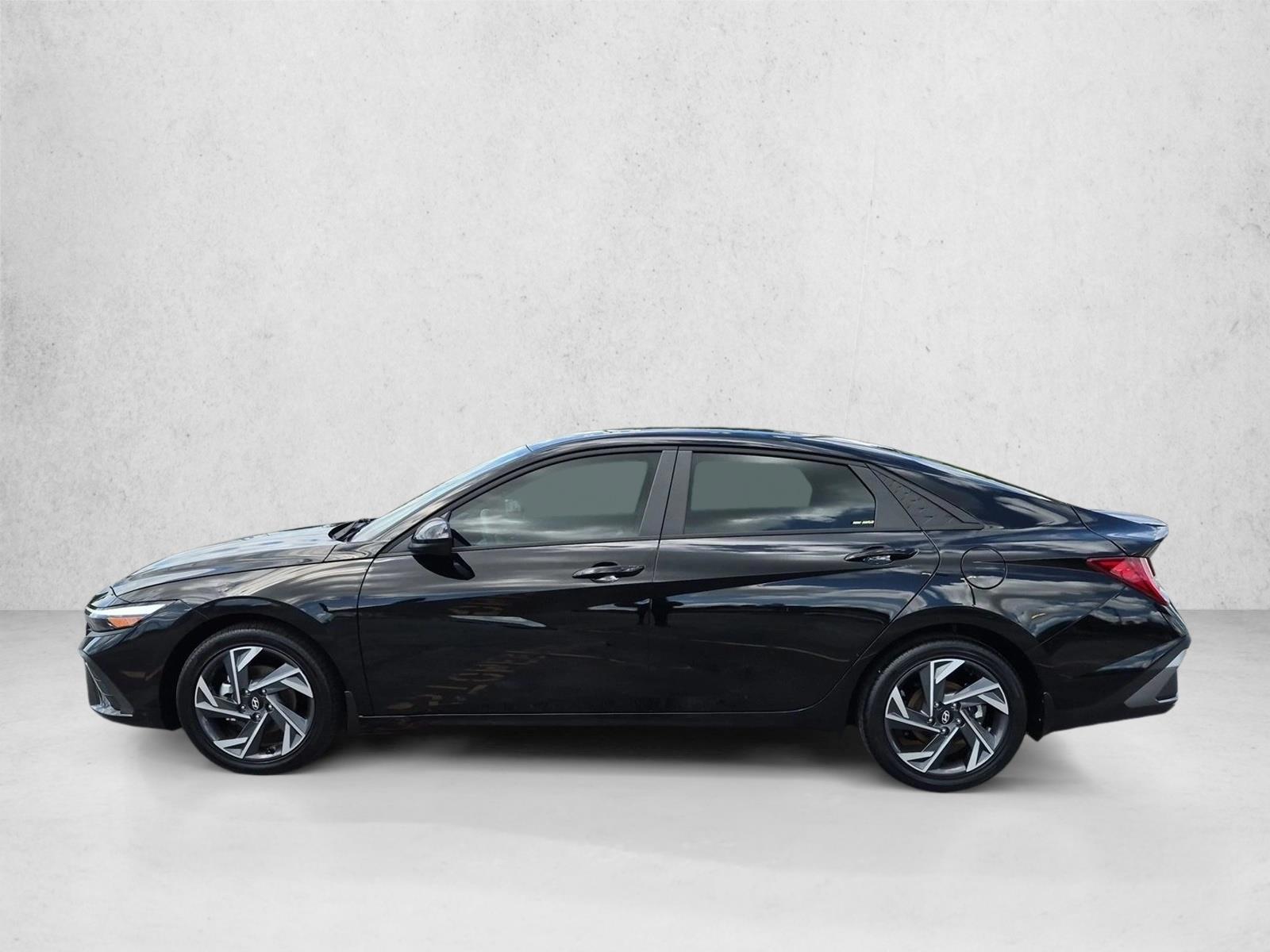Thumbnail: 2025 Hyundai Elantra - 2