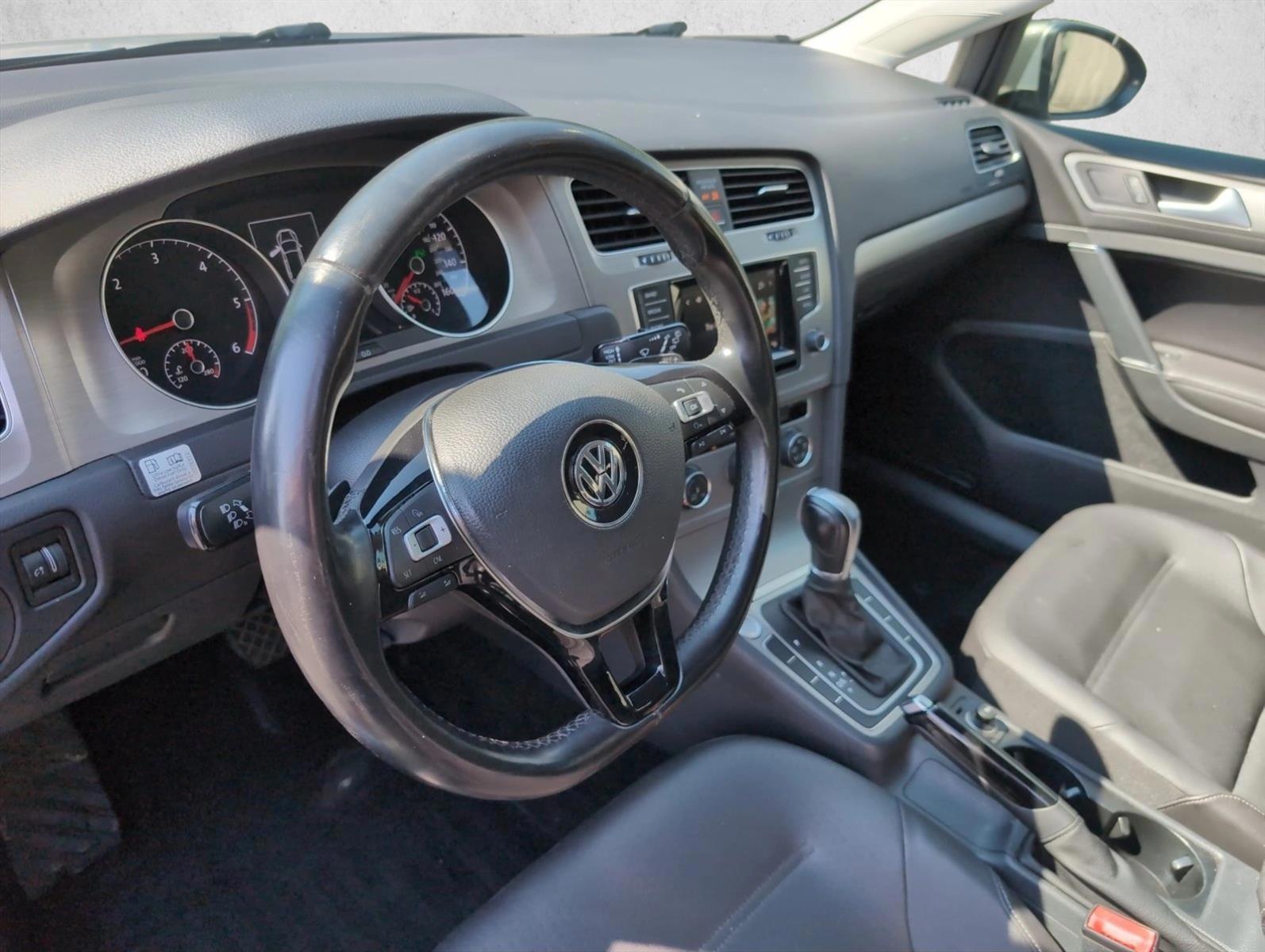 Thumbnail: 2015 Volkswagen Golf - 2