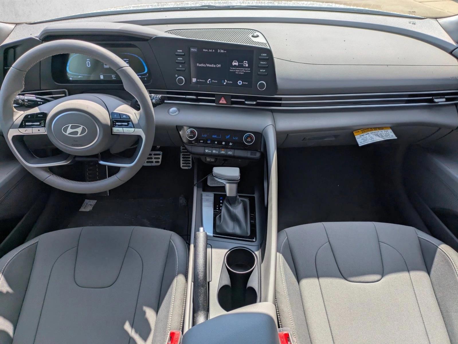 Thumbnail: 2026 Hyundai Elantra - 3
