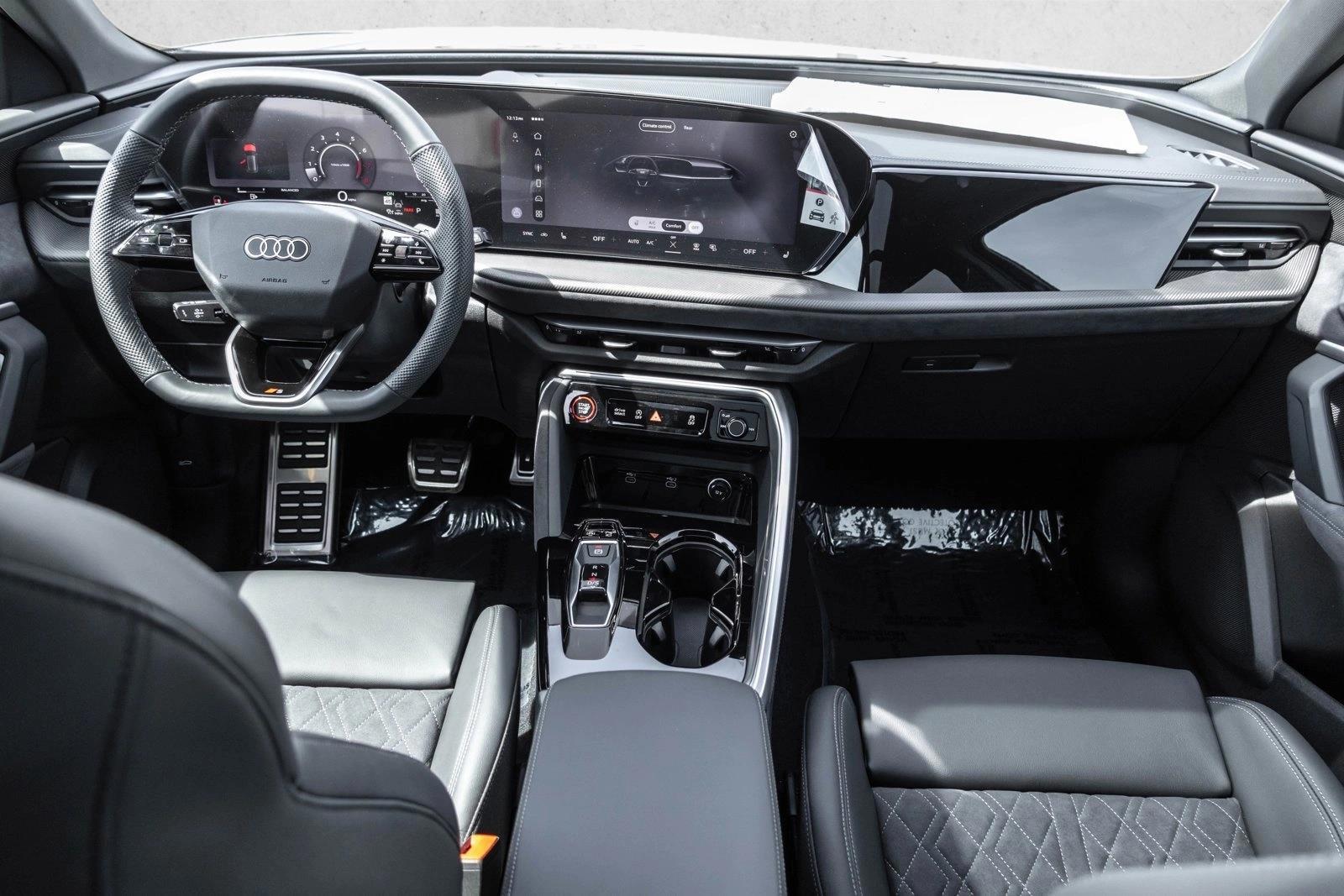 Thumbnail: 2026 Audi SQ5 - 3