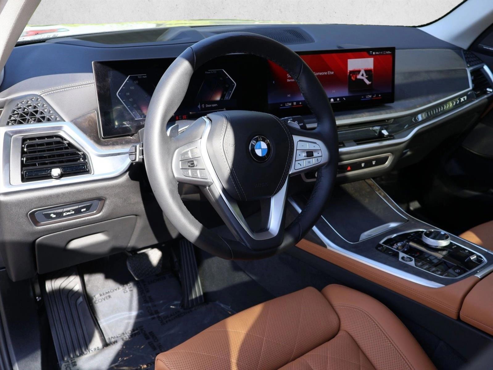 Thumbnail: 2026 BMW X7 - 3