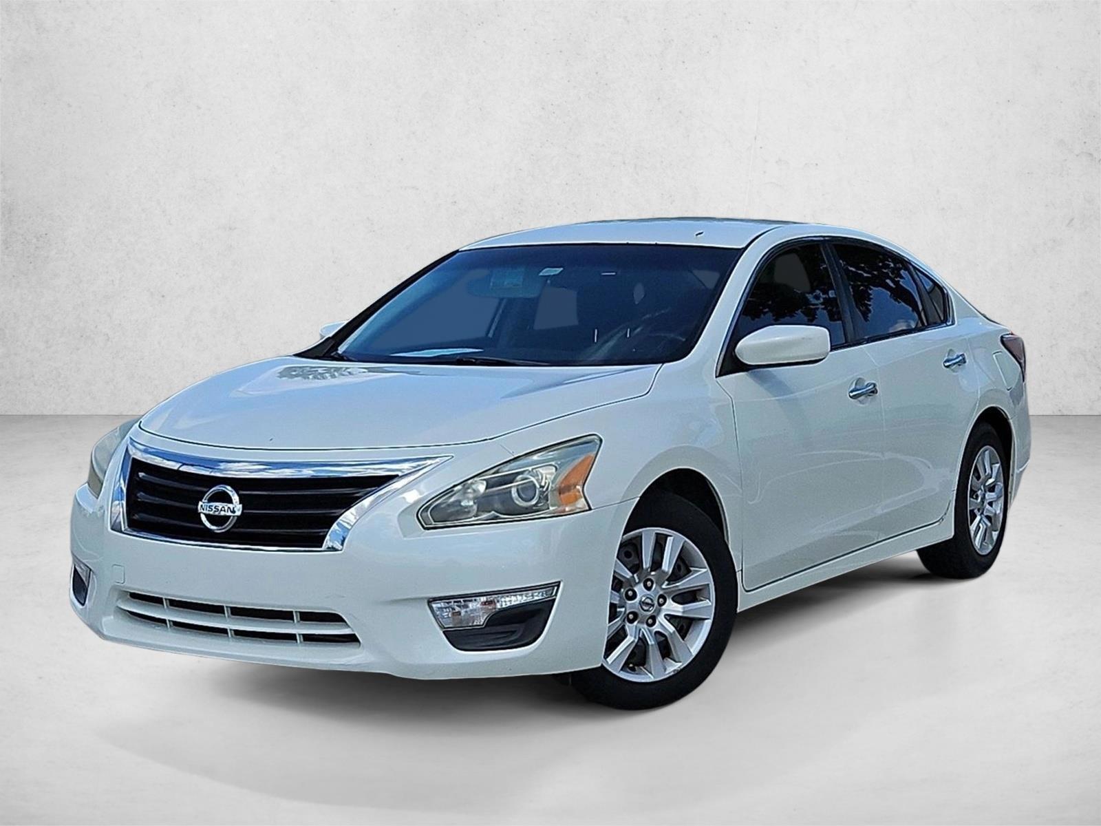 Thumbnail: 2014 Nissan Altima - 1