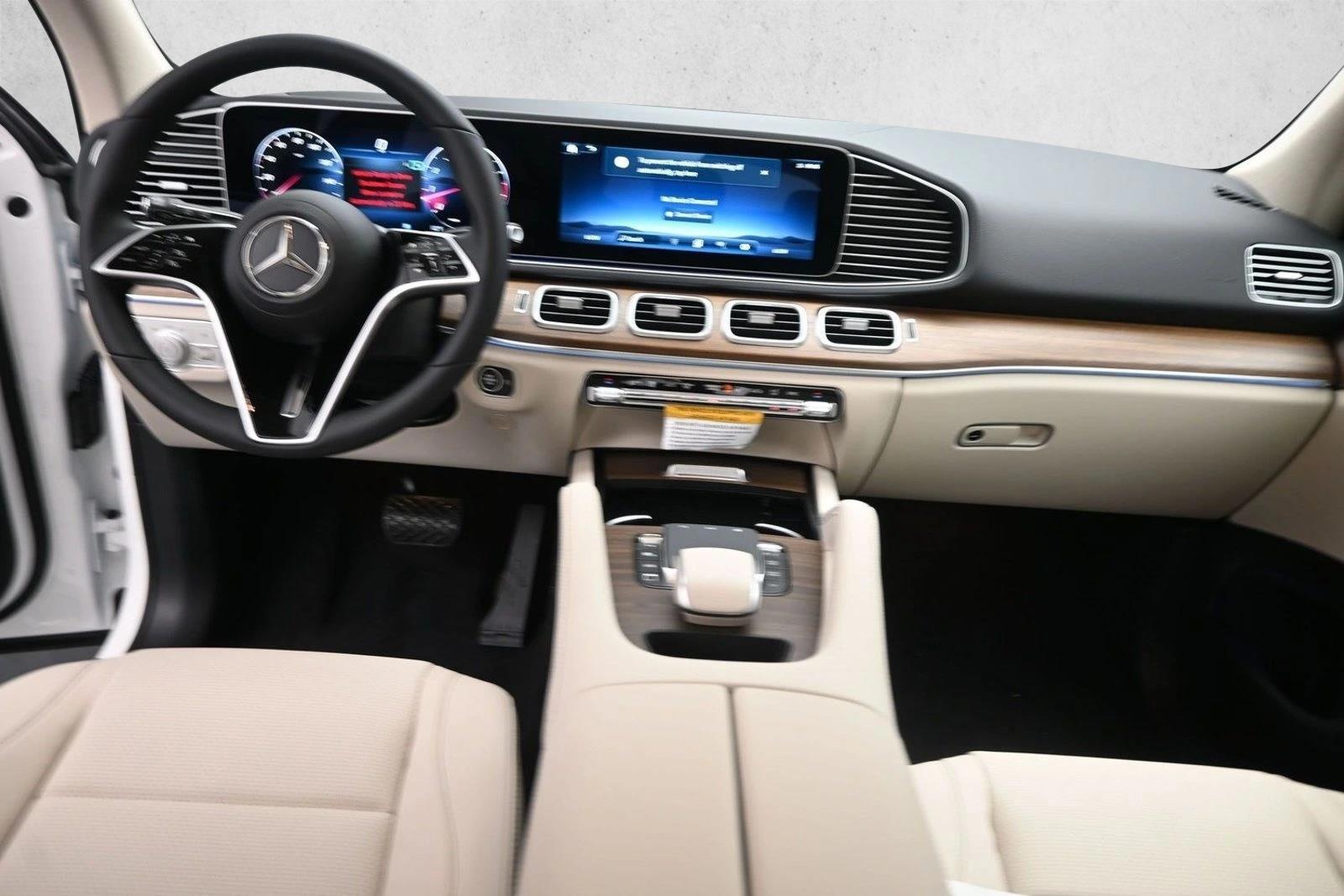 Thumbnail: 2026 Mercedes-Benz GLE - 3