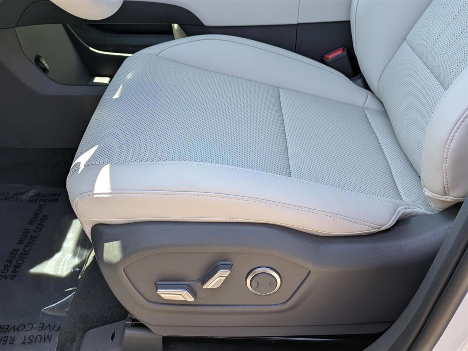 Thumbnail: 2026 Hyundai Santa Fe - 3