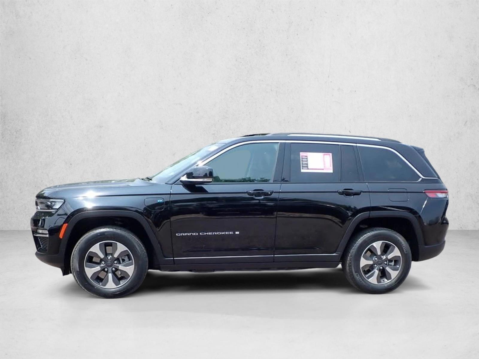 Thumbnail: 2022 Jeep Grand Cherokee - 2