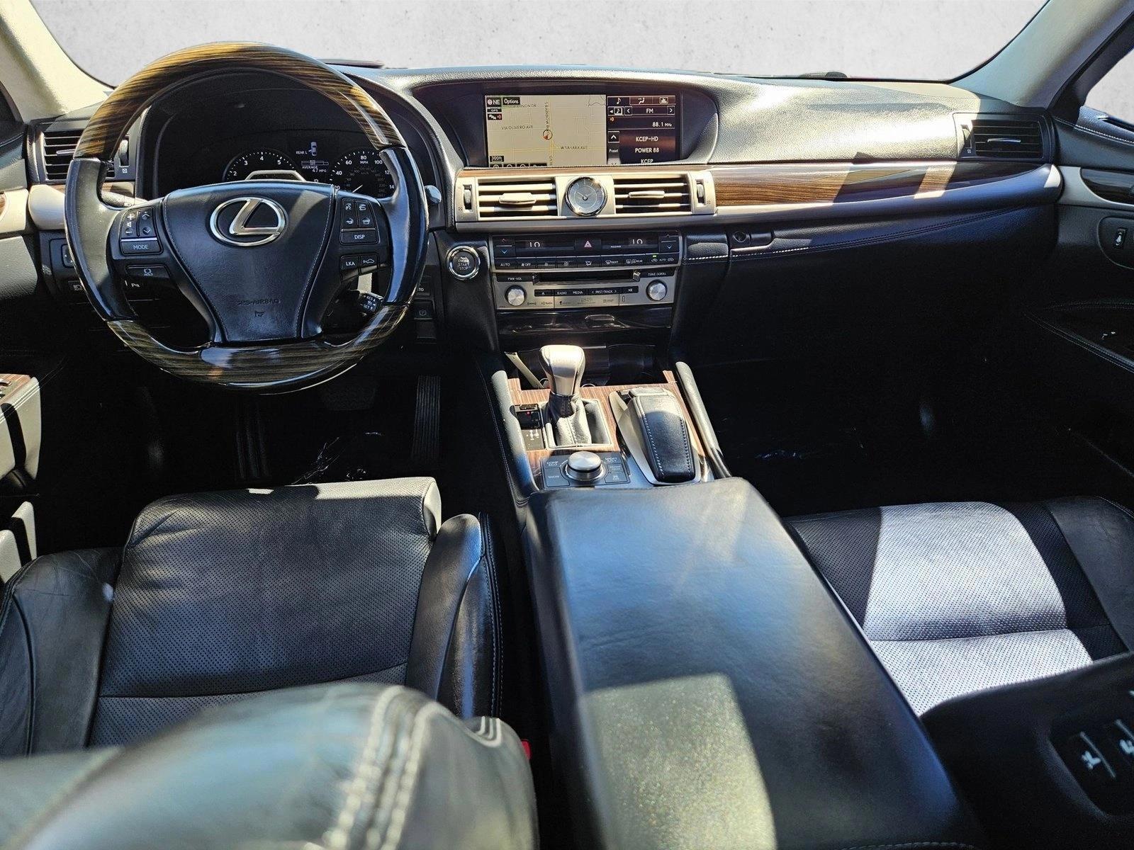 Thumbnail: 2015 Lexus LS - 4