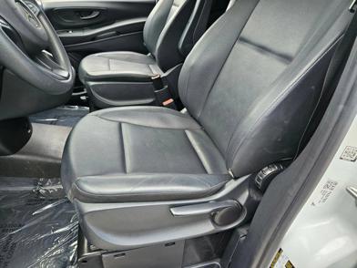2023 Mercedes-Benz Metris Passenger