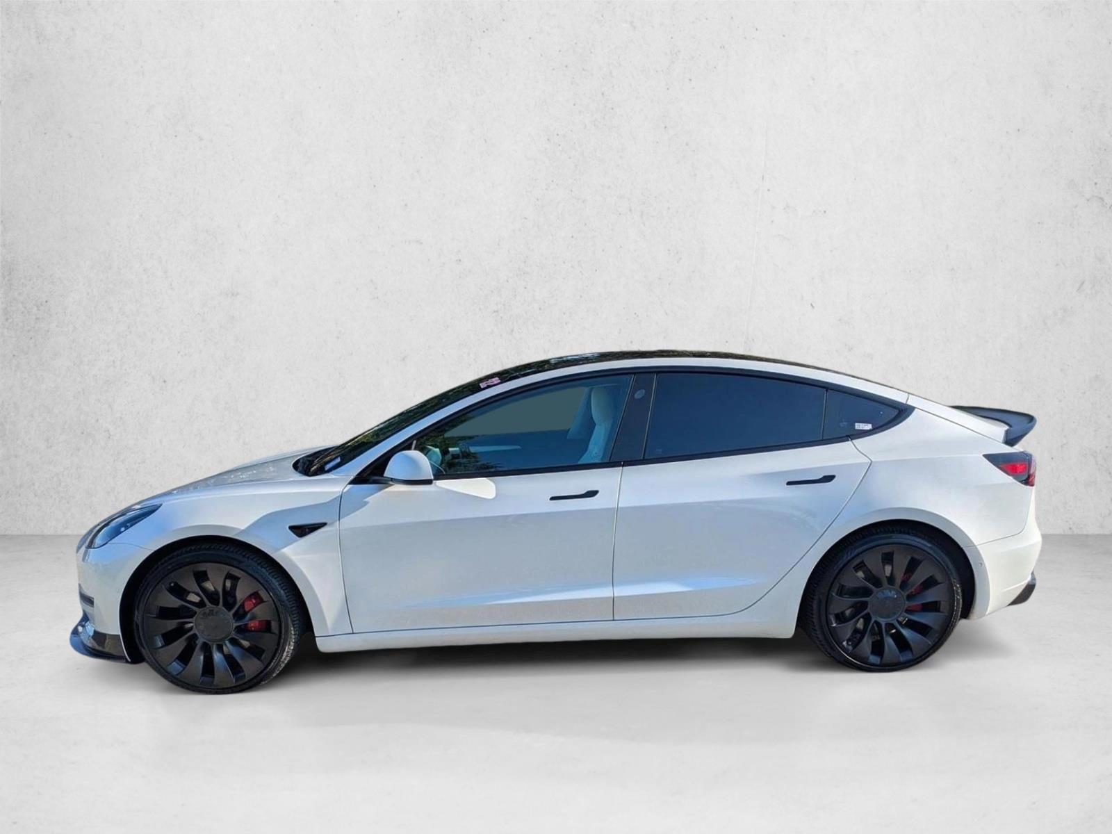 Thumbnail: 2022 Tesla Model 3 - 2