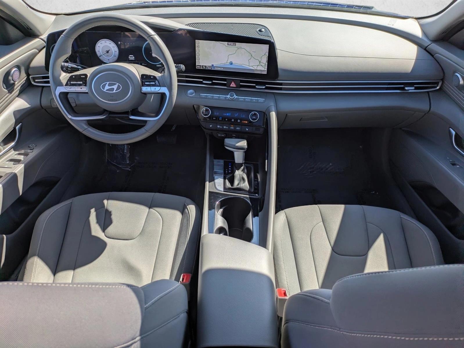 Thumbnail: 2024 Hyundai Elantra - 3