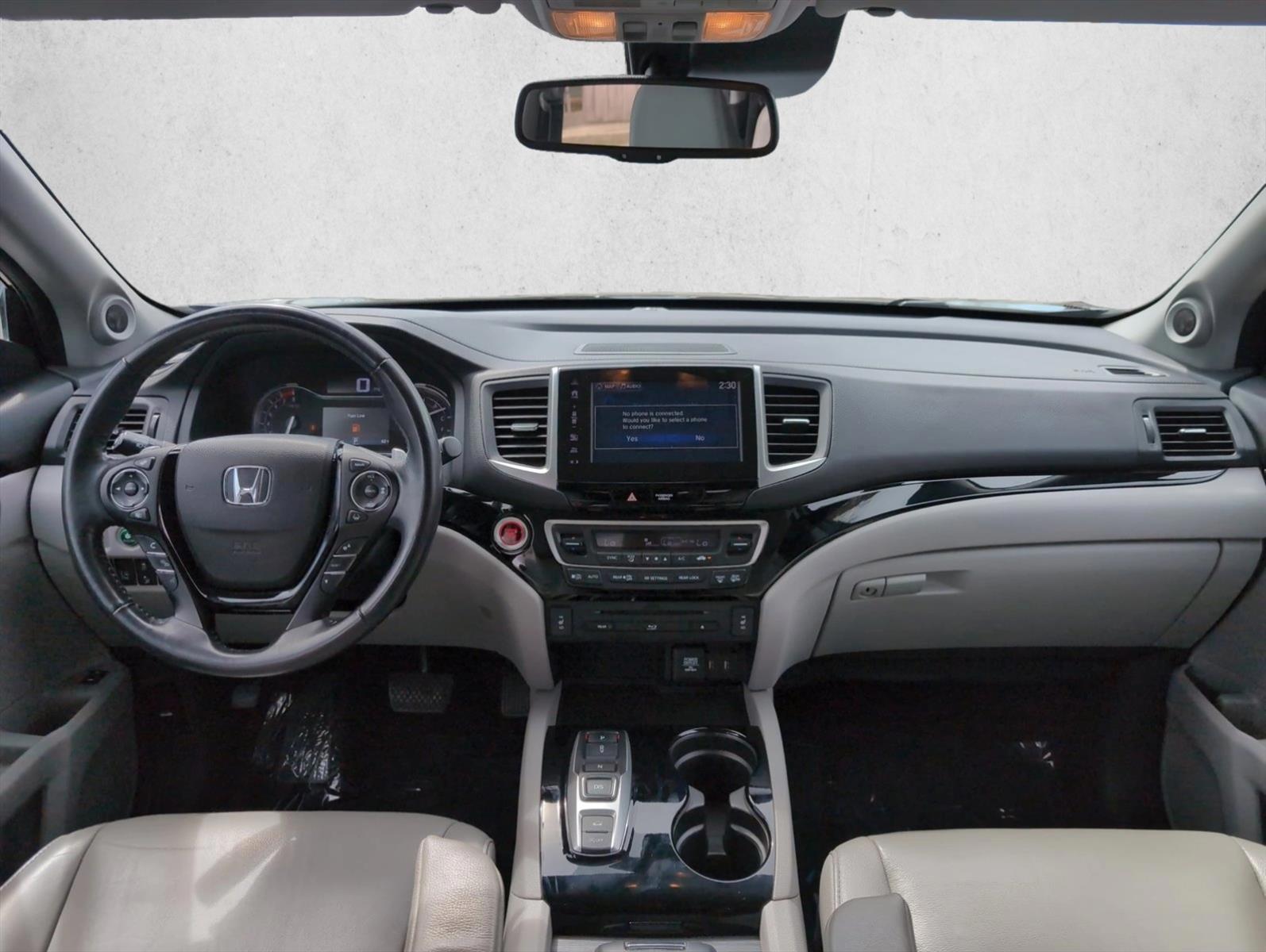 Thumbnail: 2017 Honda Pilot - 3