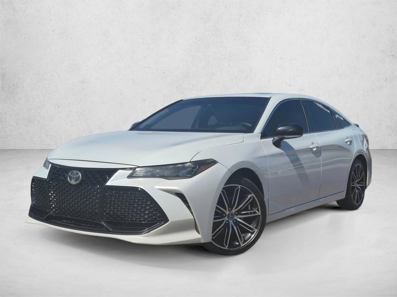 Thumbnail: 2019 Toyota Avalon - 1