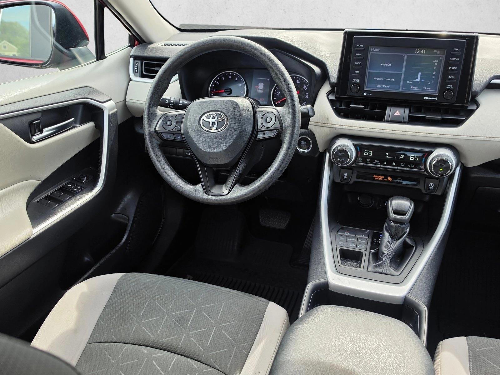 Thumbnail: 2020 Toyota RAV4 - 5