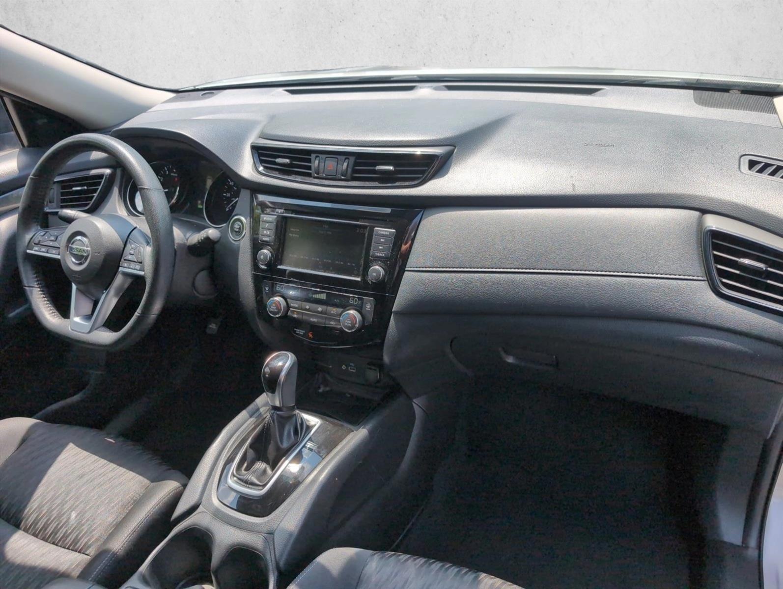 Thumbnail: 2020 Nissan Rogue - 3