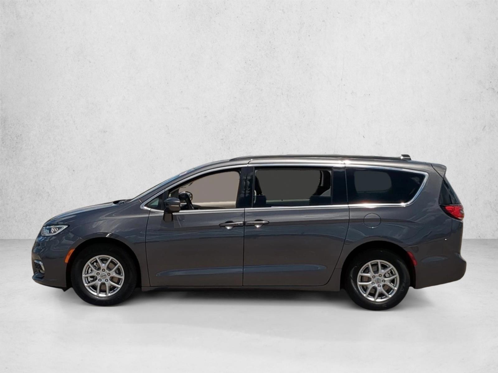 Thumbnail: 2022 Chrysler Pacifica - 2