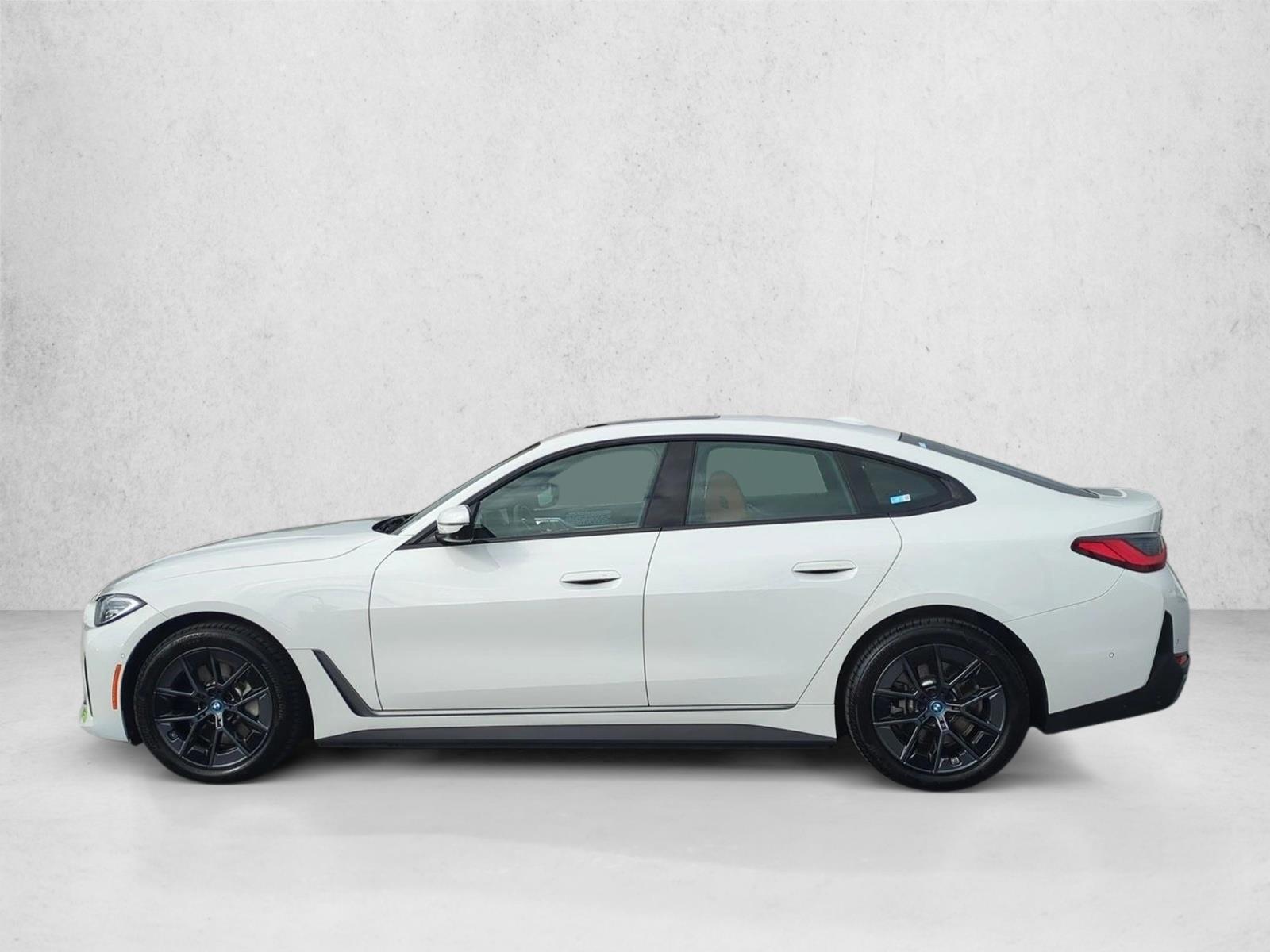 Thumbnail: 2023 BMW i4 - 2