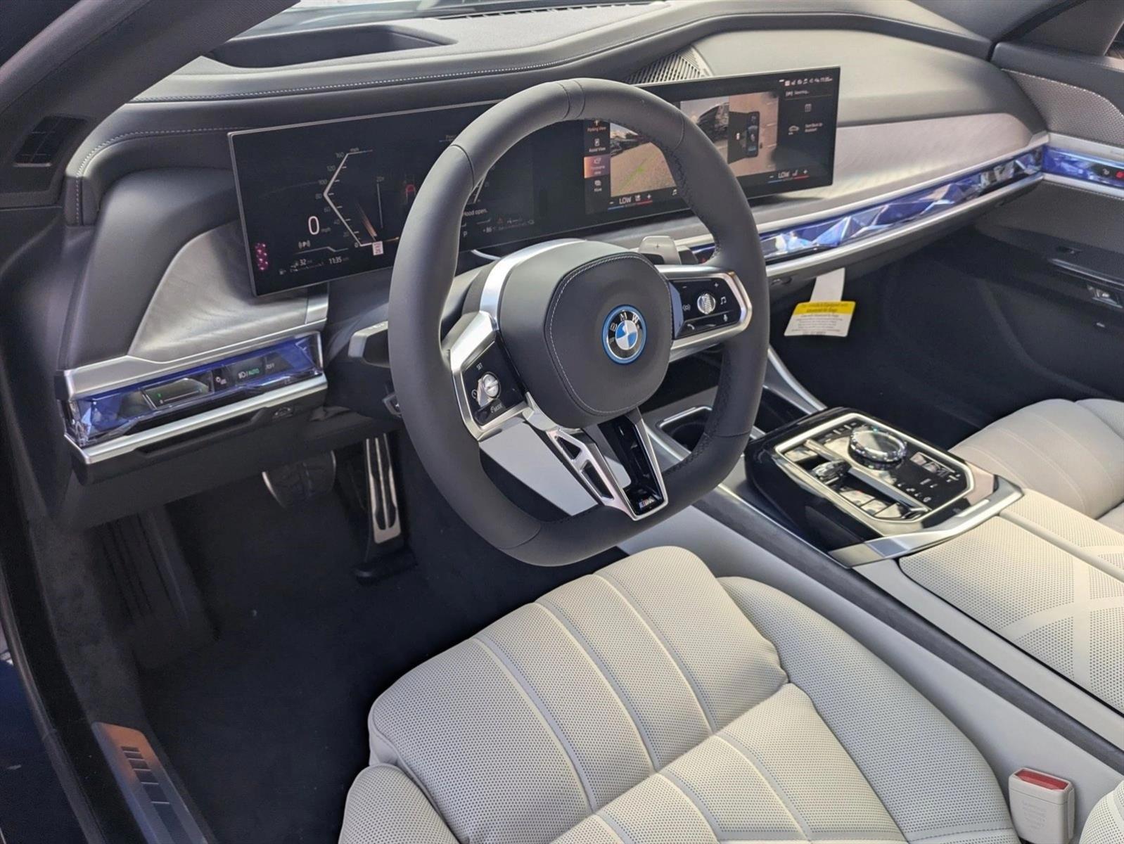 Thumbnail: 2026 BMW 7 Series - 3