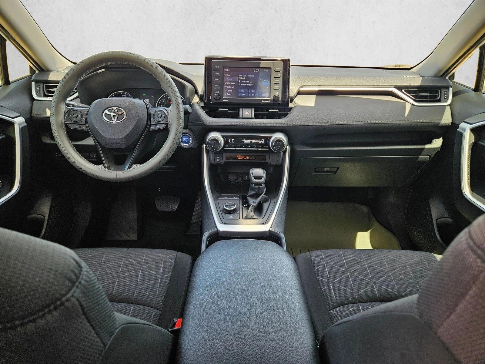 Thumbnail: 2022 Toyota RAV4 - 3